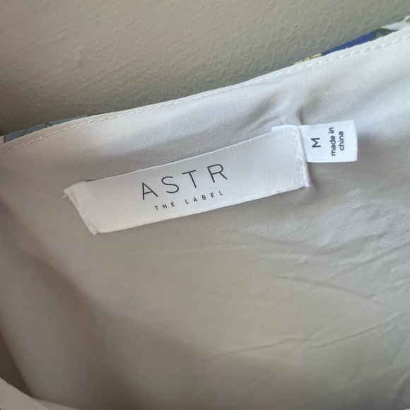 ASTR the Label Santorini Dress. Medium. - Picture 3 of 3